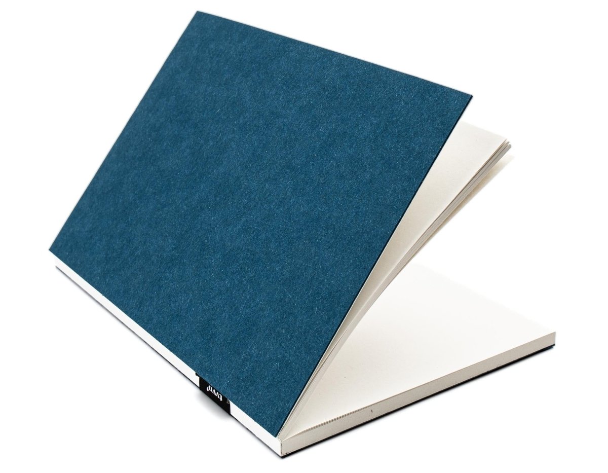 Notizbuch A5 PURE – Hardcover, blanko, 180°-Aufschlag - tyyp