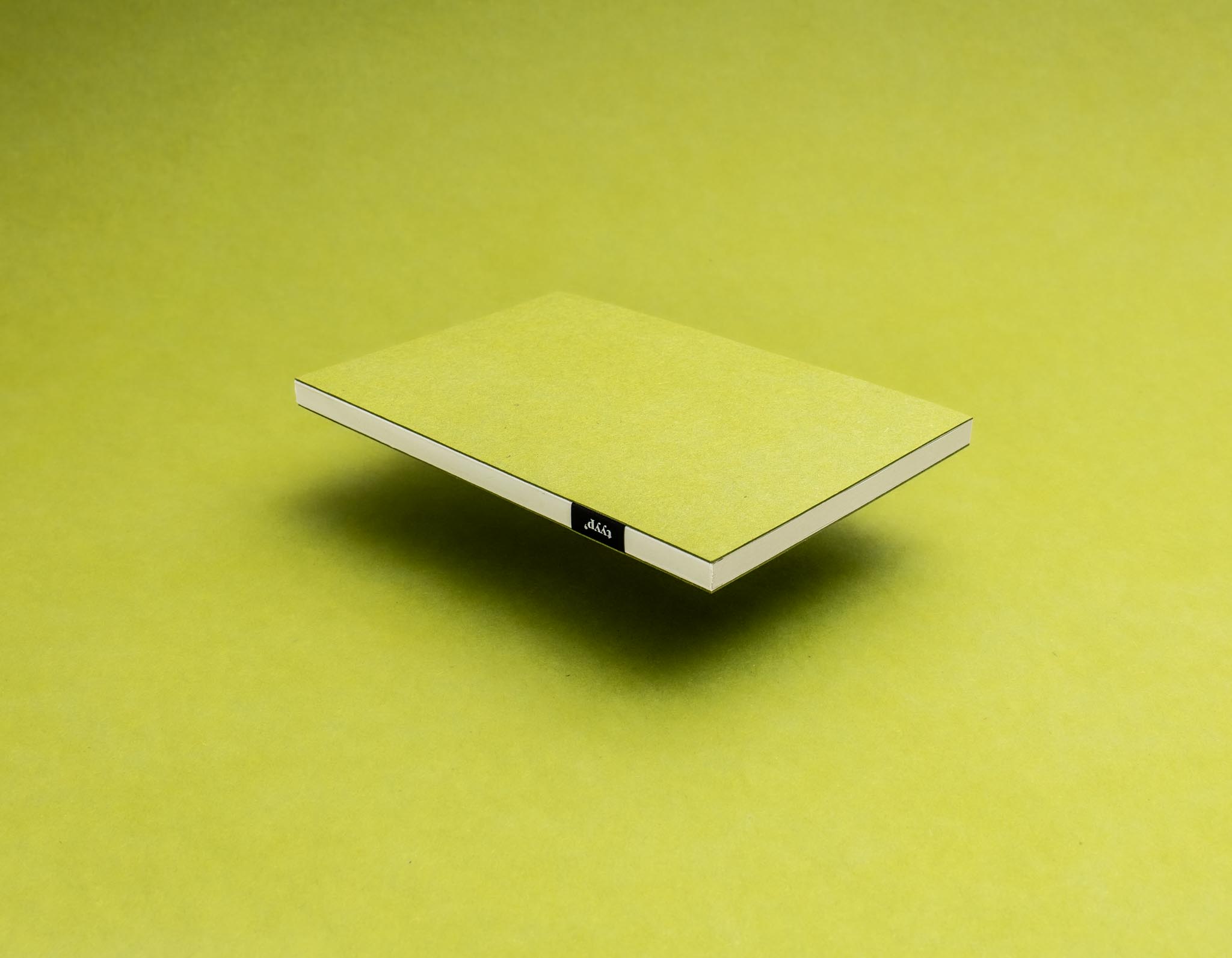 tyyp® Notizbuch PURE in Limetten-Grün – blanko, micro-perforiert, 180°-Aufschlag, handmade in Germany